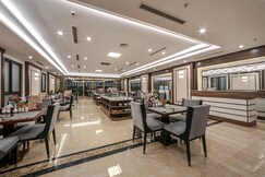 A25 Premium Hotel - 16 Mieu Dam