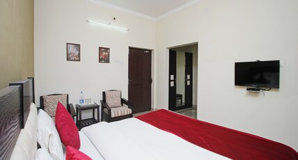 Super Hotel O Sai Leela Room Type - Deluxe