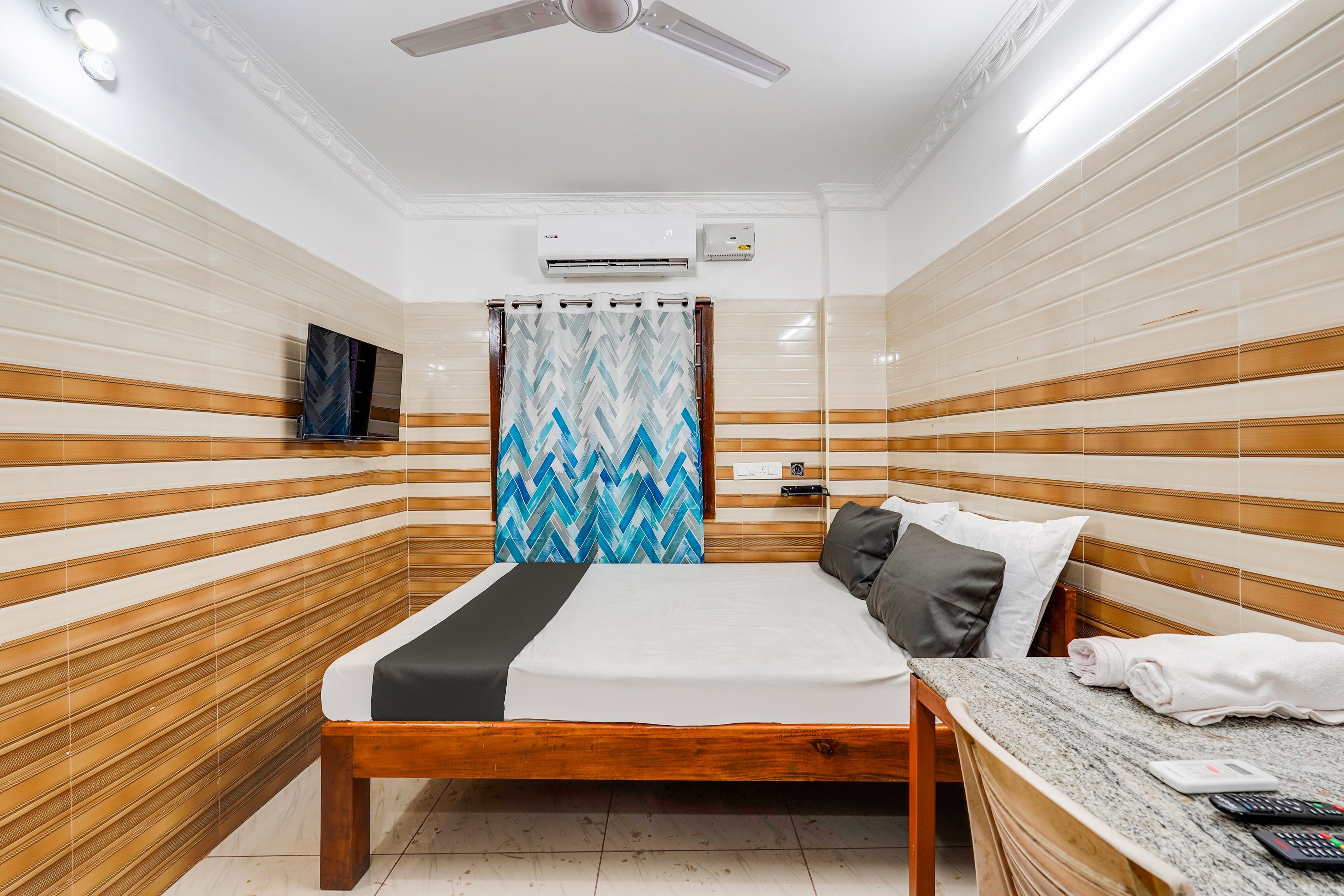 Hotel O Sharmila Guest House - Tap to explore photos