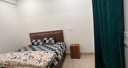 The pathena bar & Hotel Room Type - Bedroom