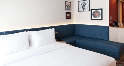 Hampton by Hilton Munich Airport South Room Type - KING ROOM
