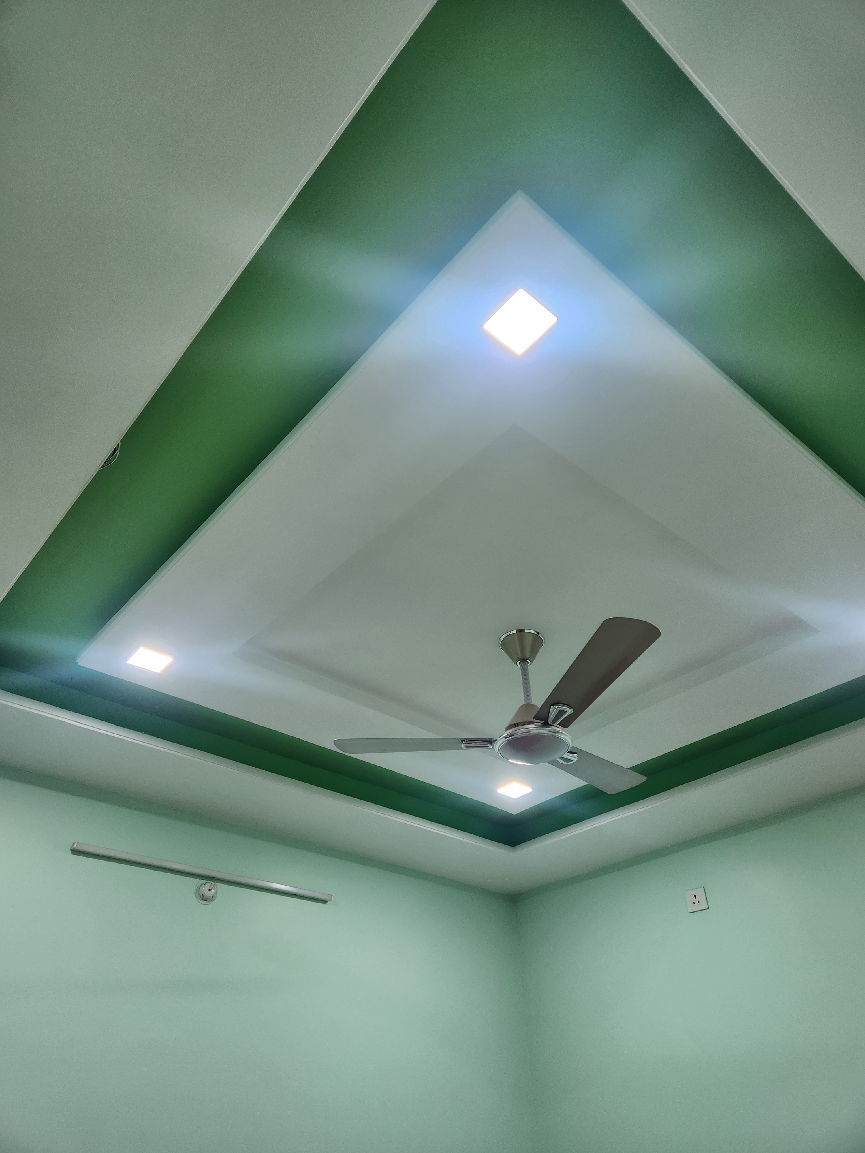 Spiritual Stay - Tap to explore photos