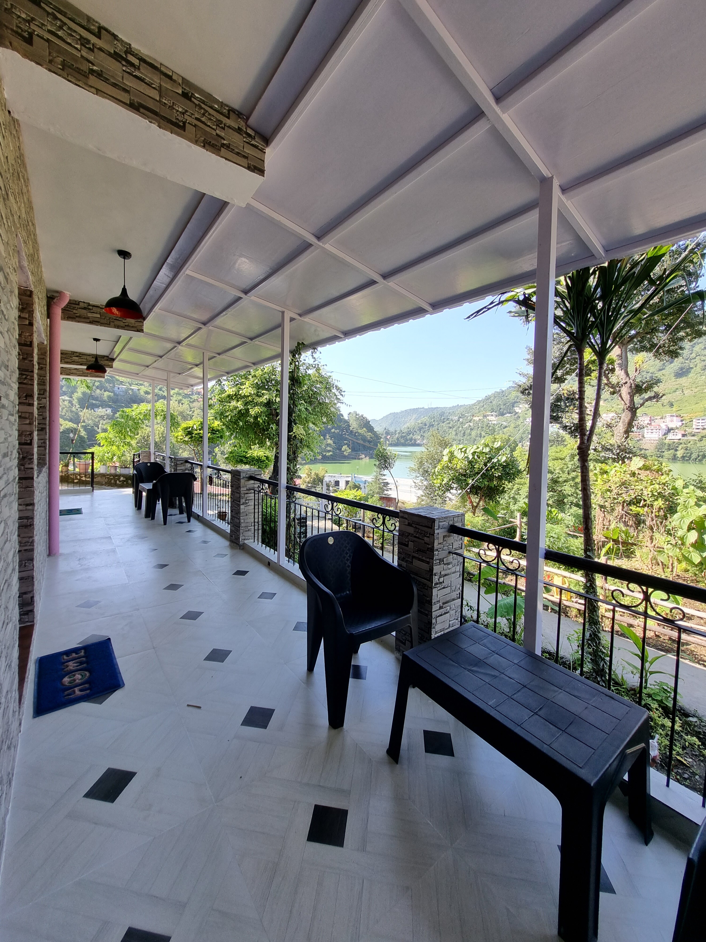 Lake View Homestay - Tap to explore photos
