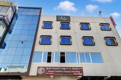 Address of Dream Comforts Lodging & Boarding