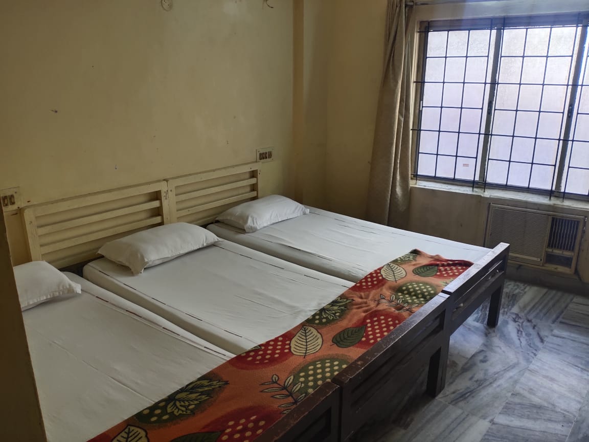Chenna Guest House - Tap to explore photos