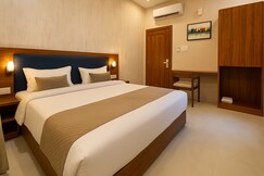 Hotel Mumbai House - LIG Behind CHL Hospital