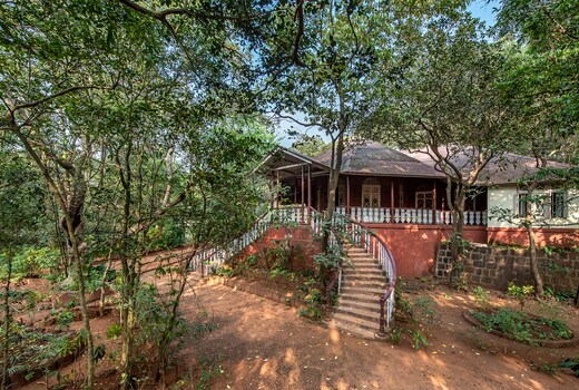 SaffronStays Parsi Manor 