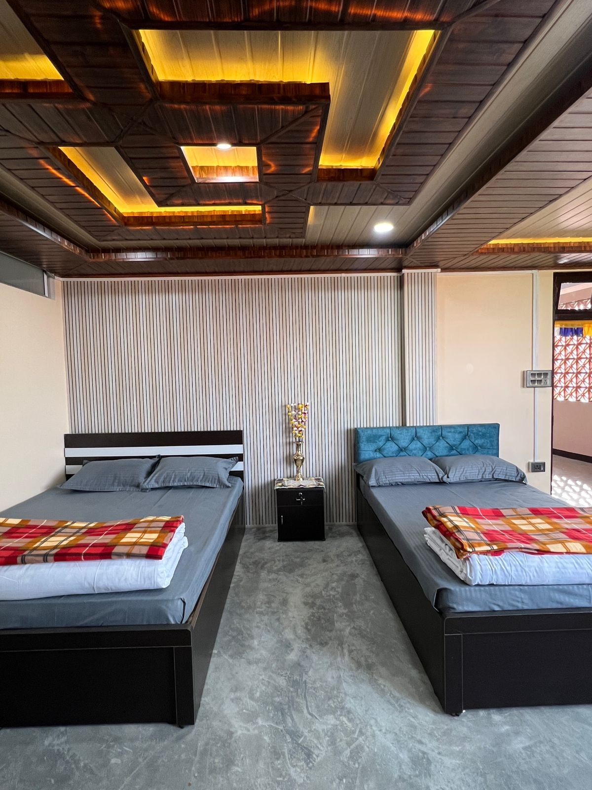 Shangri-la homestay - Tap to explore photos