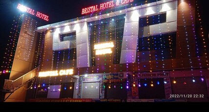 Bristal Hotel and Cafe Room Type - Classic Quadruple Room
