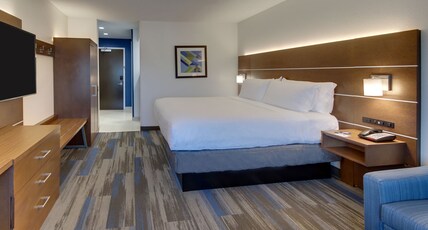 Holiday Inn Express Fishkill Room Type - 1 King Standard