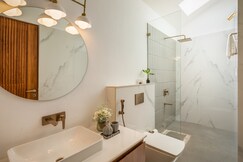 Tbk Villa R8 I Pvt Pool Vagator 5 mins to Beach