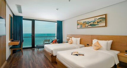 Sala Danang Beach Hotel Room Type - Deluxe Twin Room with Sea View, Balcony & Bathtub
