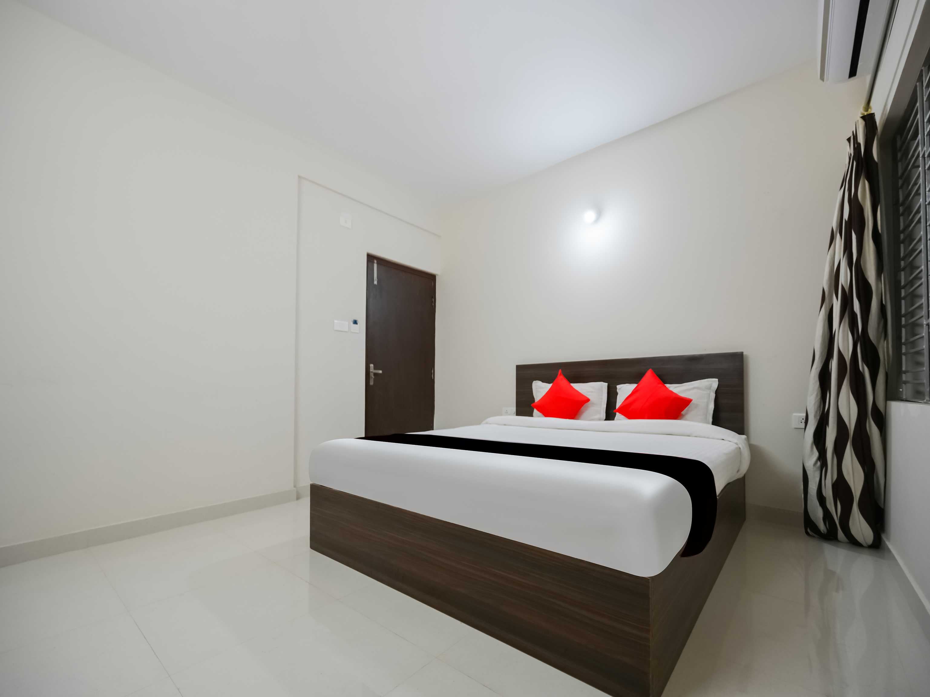 Super Hotel O Namaskar Diamond Key - Tap to explore photos