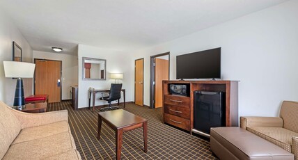 Best Western Plus Eagleridge Inn & Suites Room Type - Suite-1 King Bed, Non-Smoking, 2 Rooms, Sofabed, Living Area, Wet Bar, Wi-Fi, Full Breakfast Best Western Plus Eagleridge Inn & Suites Room Type - Suite-1 King Bed, Non-Smoking, 2 Rooms, Sofabed, Living Area, Wet Bar, Wi-Fi, Full Breakfast