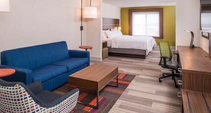 Holiday Inn Express SIERRA VISTA Room Type - 1 King Bed Suite