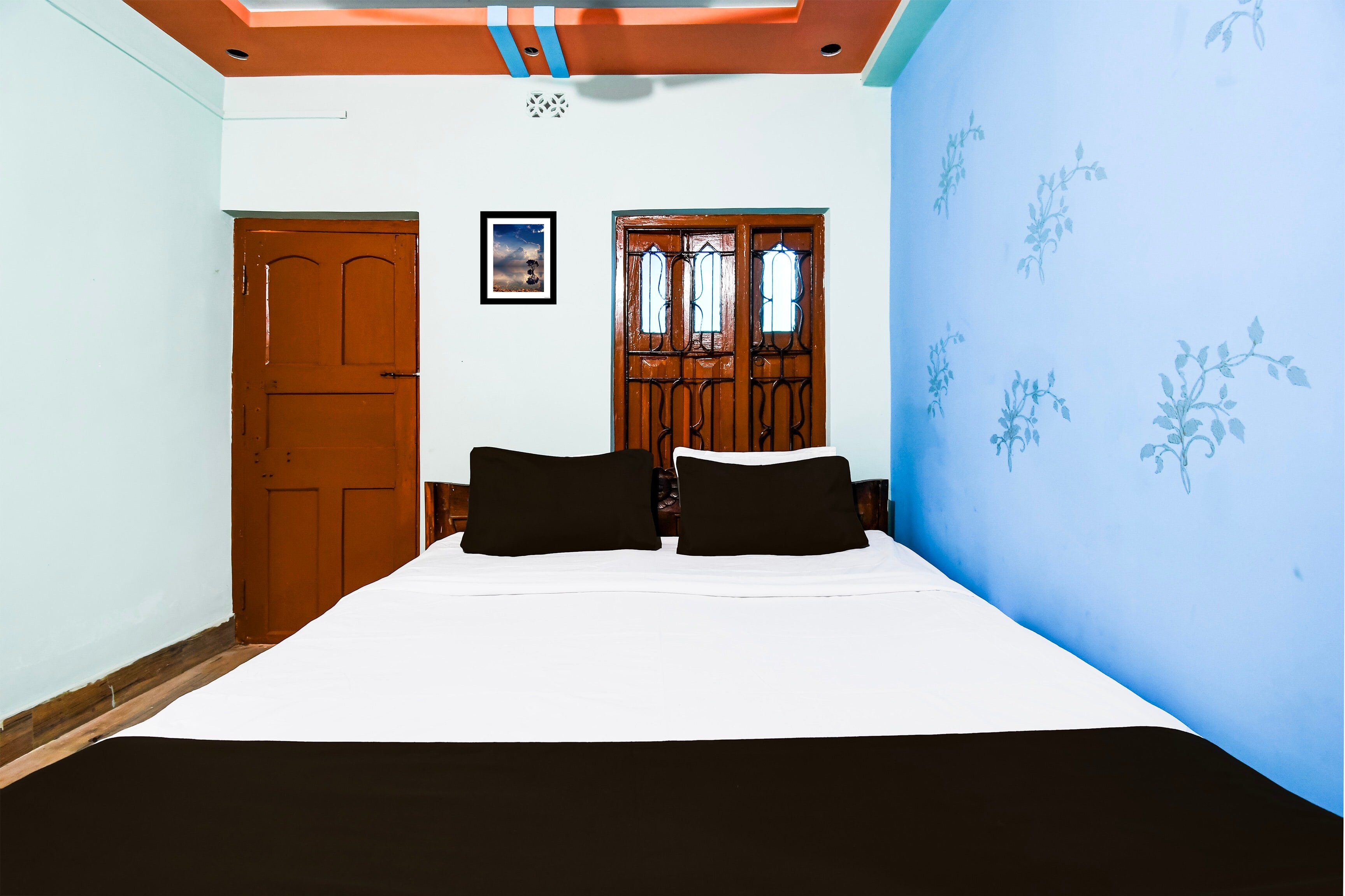 Spot On Agnibina Lodge - Tap to explore photos