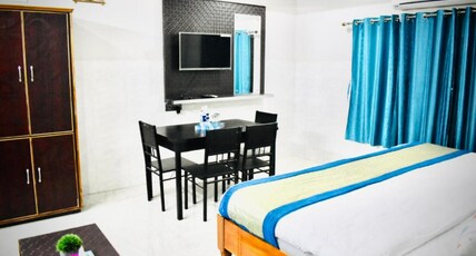 The Unique Stays Room Type - Deluxe non a/c