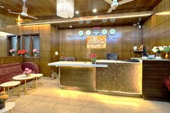Hotel Jashn Inn near Apollo Hospital, Delhi