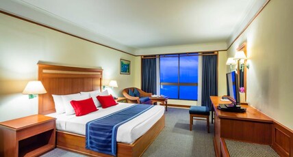 CHOLCHAN PATTAYA BEACH RESORT Room Type - Deluxe Sea View