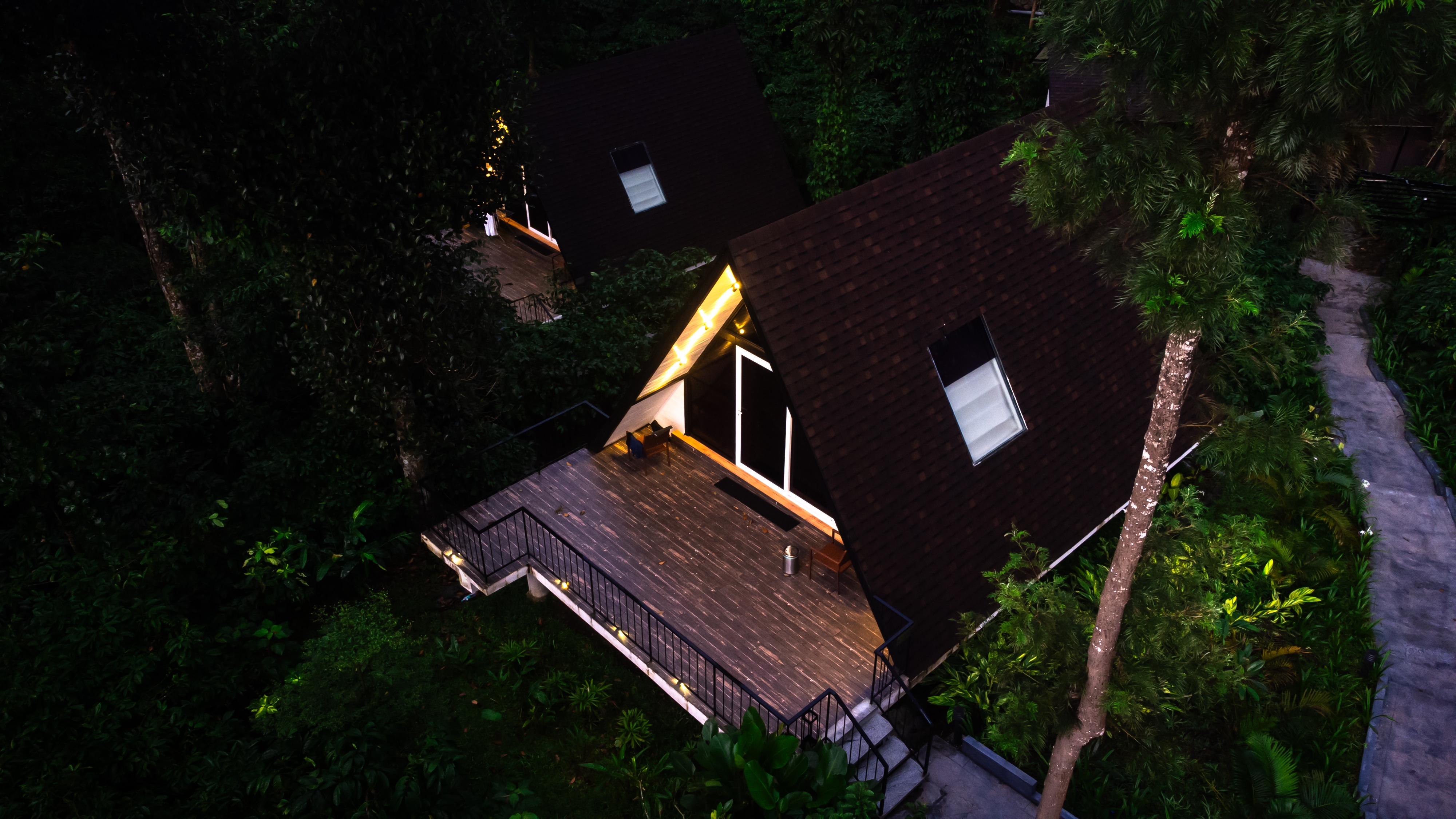 Inika Resort - Tap to explore photos