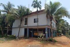 Sri Vinayaka Lodge