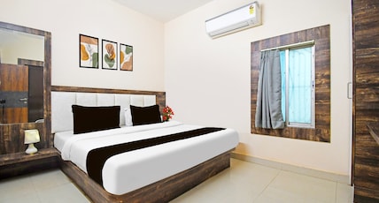 Super Collection O Gandhi Ghat Formerly Sai Resorts Room Type - Deluxe