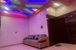 Shree Laadli JU Kothi Homestays