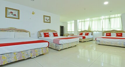 Hotel O Sam Huat Hotel Room Type - Executive Premier Family