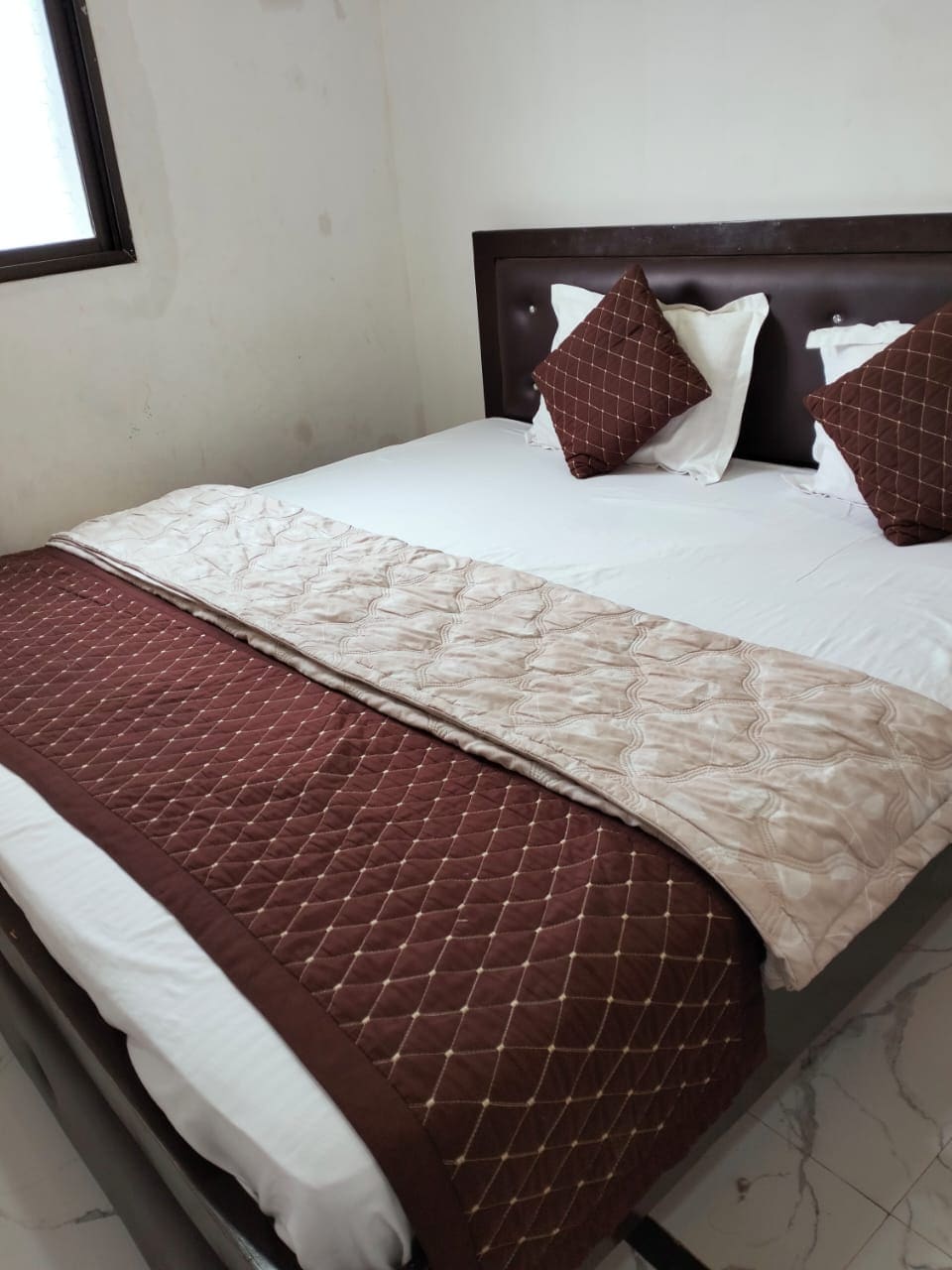 Hotel Ayodhya - Tap to explore photos