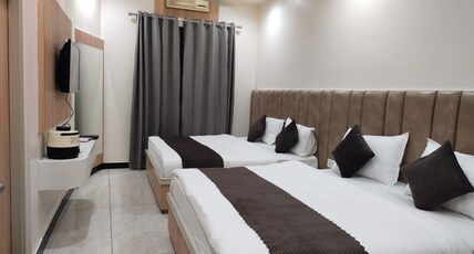Hotel Jai Palace Room Type - Super Deluxe Four Bedroom with balcony