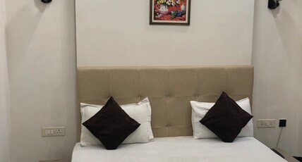 Red Inn Gurgaon | Rooms & Restaurant Room Type - Standard Room