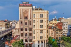 Red Martin 2 Min Walk from Golden Temple