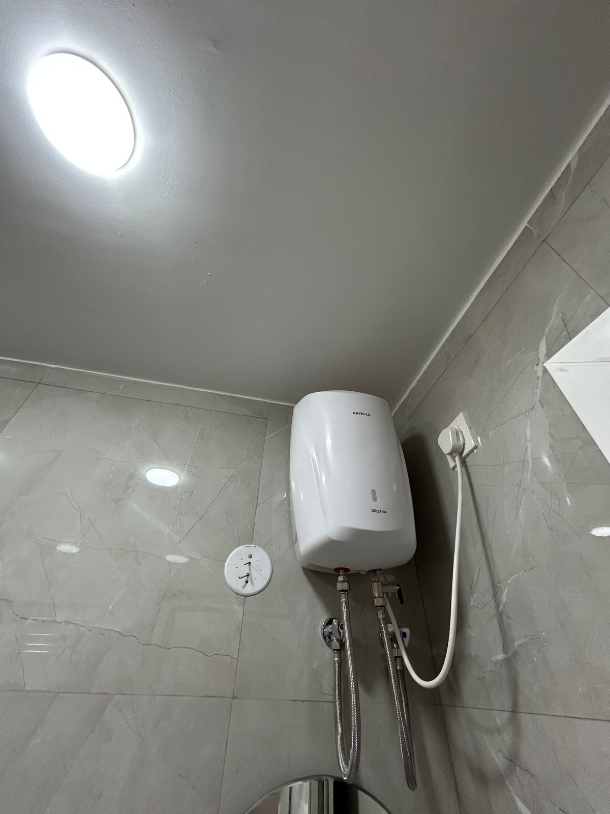 Aratrikam Guest House - Tap to explore photos
