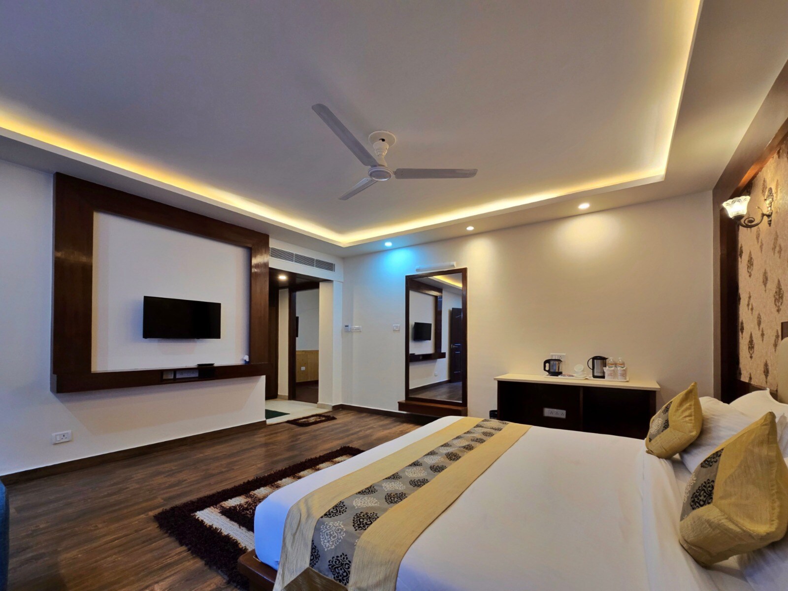 Kamna Hill Resort - Tap to explore photos