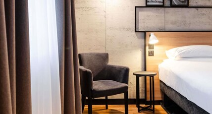ibis Coleraine Riverside Room Type - Accessible Twin Room