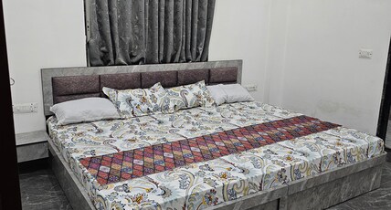 Virat palace Room Type - R.N - 105 ( 4 Bed )