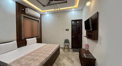 Shri Ladli Stays Inn Room Type - Queen Room