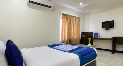 Hotel Abinand Grand BHEL Room Type - Deluxe Room