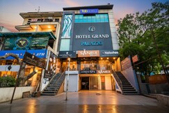 FabHotel Grand Palazzo - Paschim Vihar