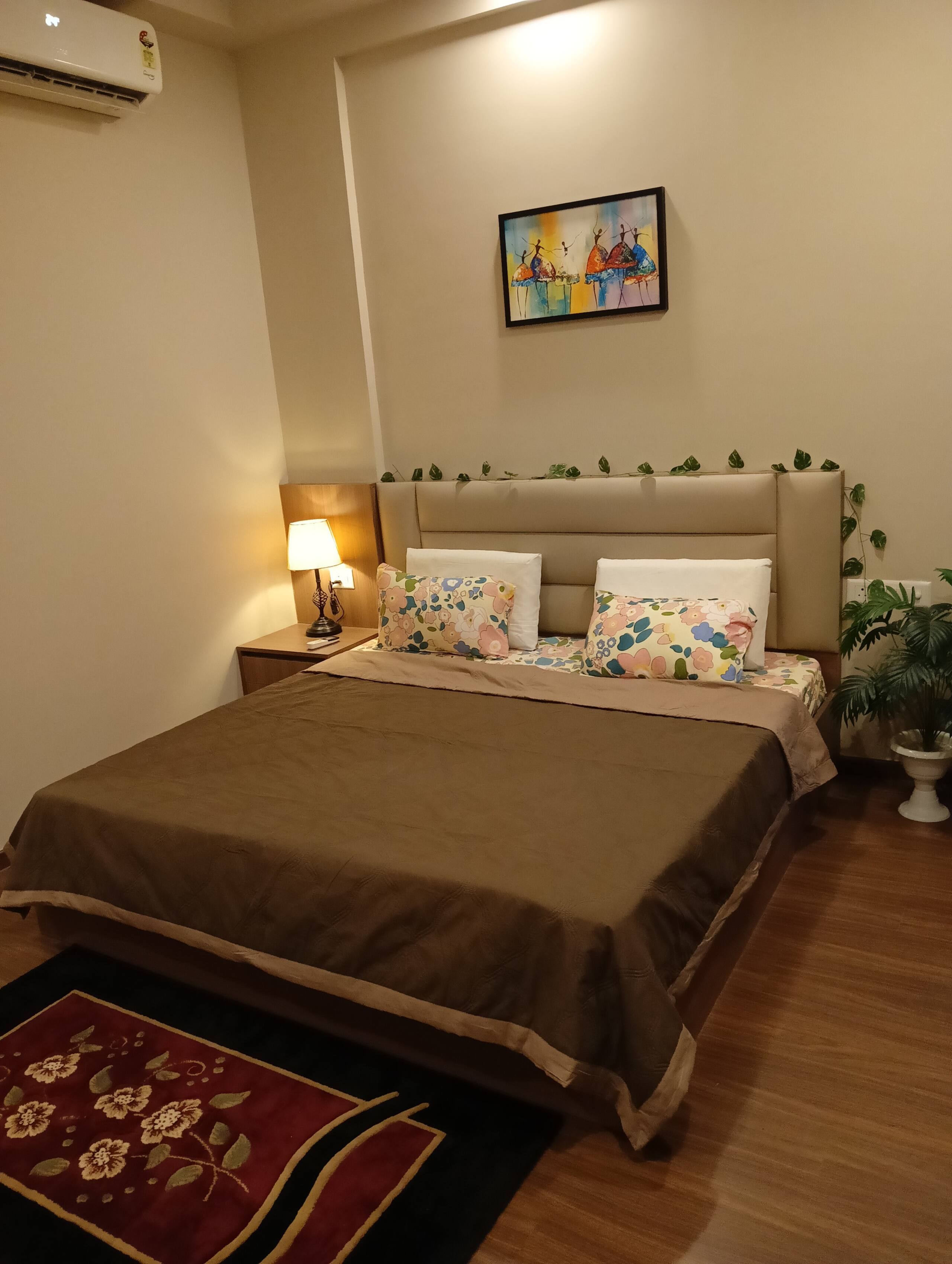 Apnapan Studio Suite Omaxe ITC Greater Noida - Tap to explore photos