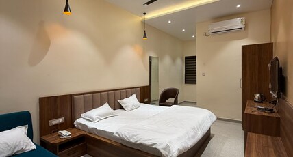 Myra Bliss Room Type - Royal Suite Room