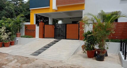 OM Srinivasa l Truly Homestay Room Type - Sharing 1 BHK Apt