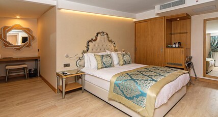 Mukarnas Taksim Hotel Room Type - 2 Connecting Standard Rooms with Balcony Mukarnas Taksim Hotel Room Type - 2 Connecting Standard Rooms with Balcony