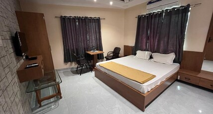 StayGuru Hotel Paradise Inn Room Type - SUPER DELUXE