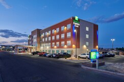 Holiday Inn Express and Suites El Paso East
