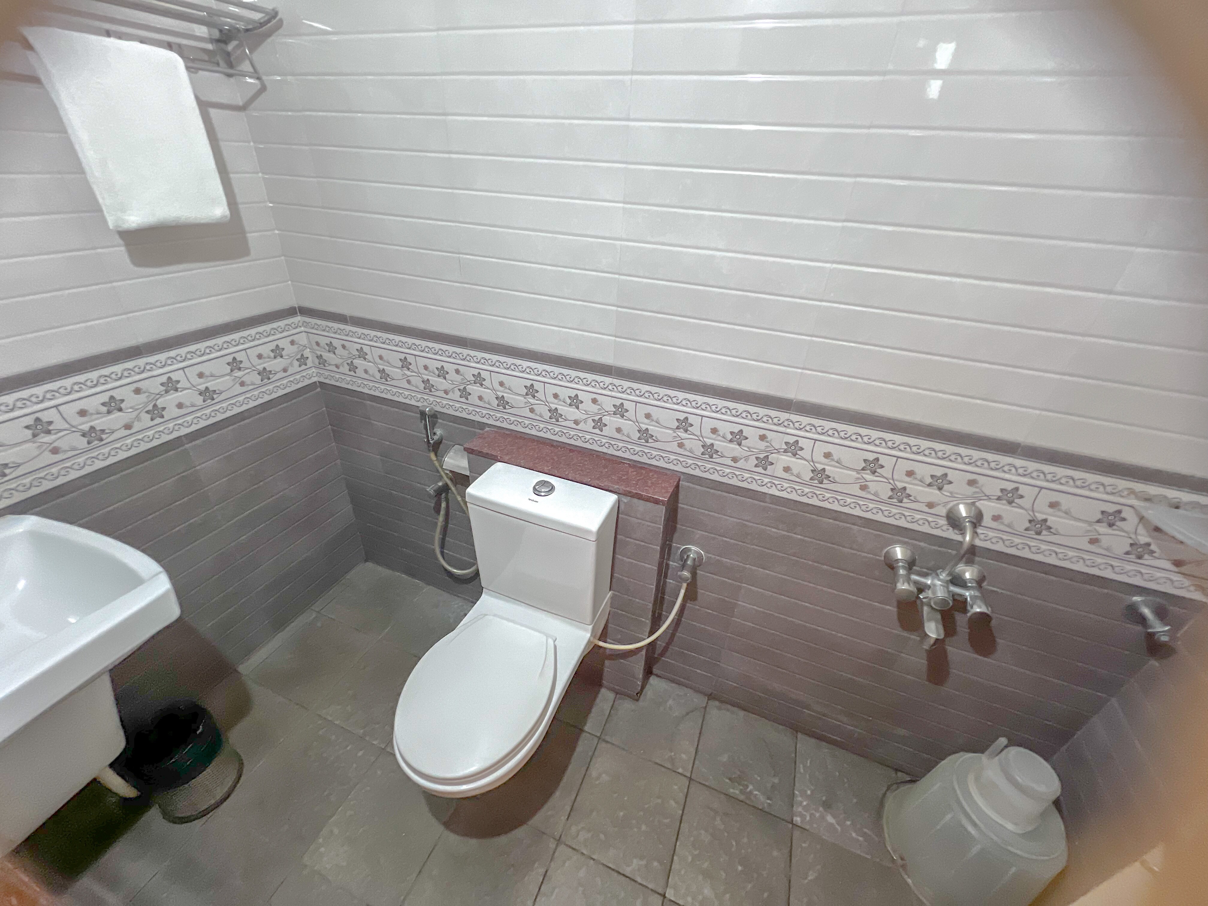 Hotel NDS Comforts - Tap to explore photos