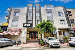 Townhouse Grand Inn