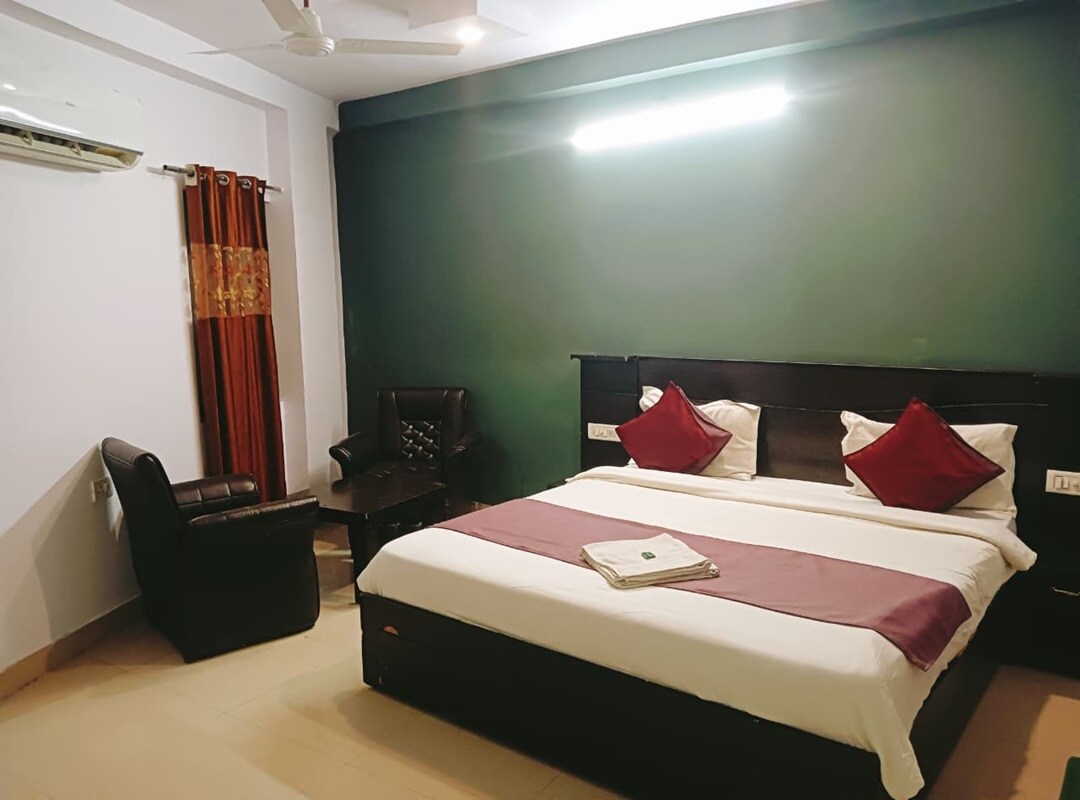Hotel Quality Time Udaipur - Tap to explore photos
