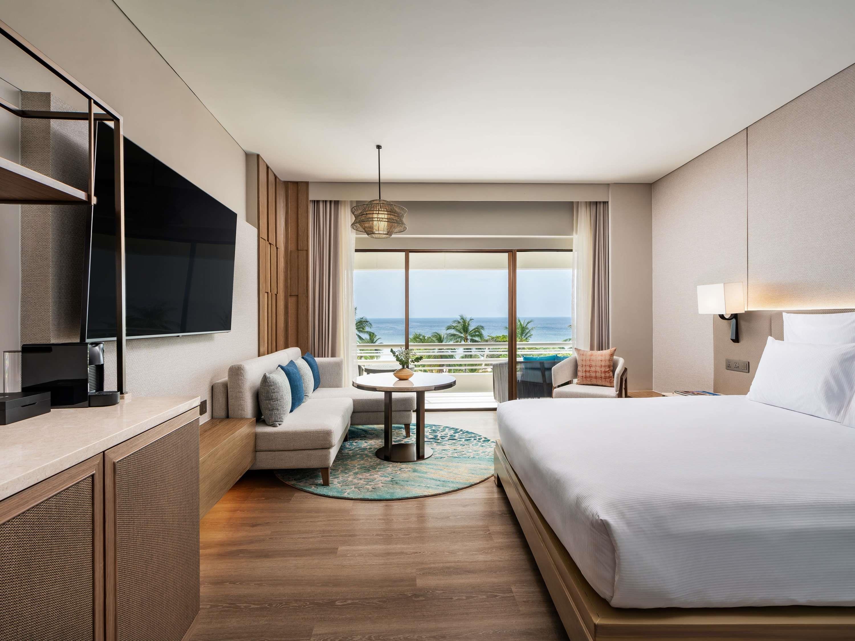 Pullman Phuket Karon Beach Resort - Tap to explore photos