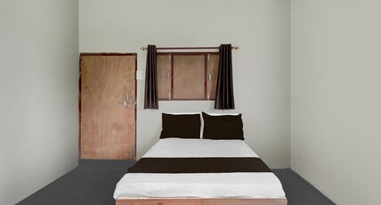 SPOT ON by OYO Rs Hotel Room Type - SPOT ON NON-AC